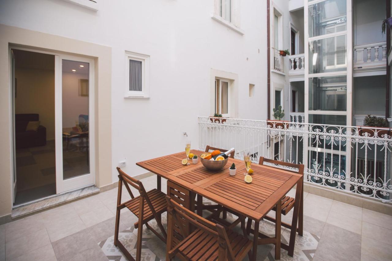 New Apartment With Patio Syrakusa Exteriör bild